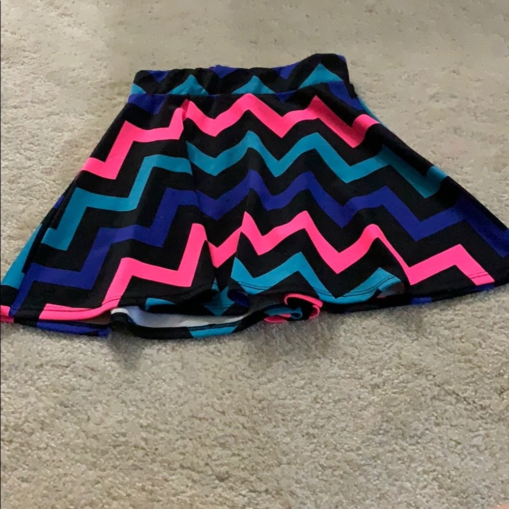 Skirt!